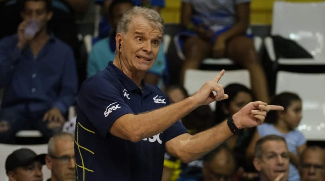 técnico de vôlei, treinador de vôlei, comandante da seleção de vôlei