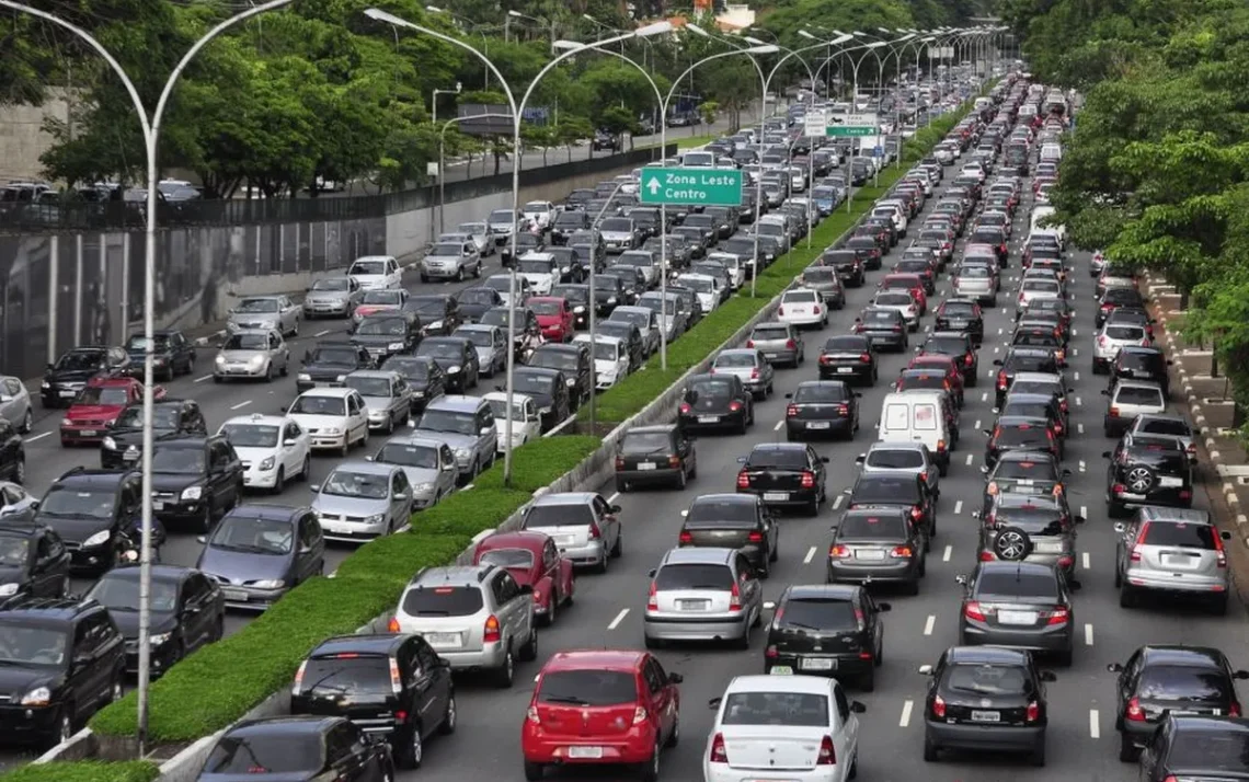 restrição, de circulação;