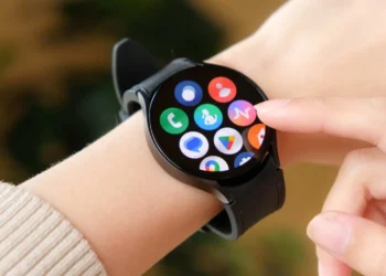 relógio inteligente, smartwatch;