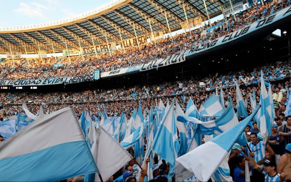 caos, hinchas, entradas, setores, exclusivos, torcida, do Racing;