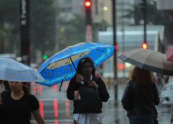 chuva, tempo, instável, frente, fria, nuvens, carregadas, pancadas, de chuva;