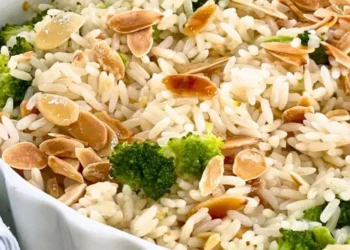 arroz, alho, amêndoas; ;