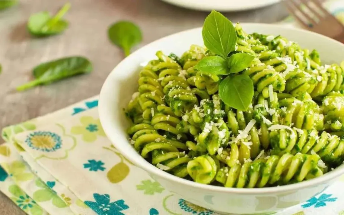 Macarrão, Pesto;