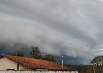 tempestade, nuvem;