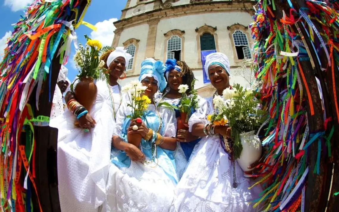 católica, evangélica, candomblecista, umbanda;