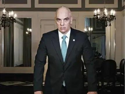 Alexandre de Moraes suspende inquérito sobre remoção de corpos no Rio