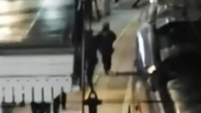 Ataque com faca em trem deixa feridos em Huntingdon, Inglaterra