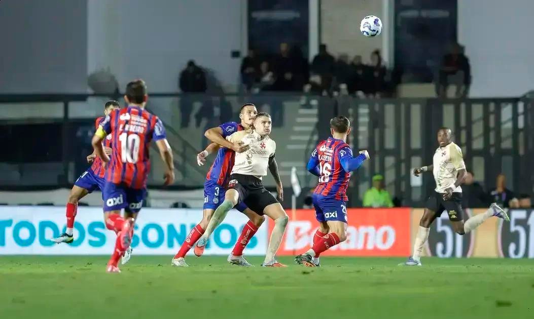Bahia enfrenta Vasco em busca da classificação para a Libertadores
