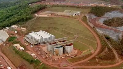 BHP encerra tentativas de fusão com Anglo American após novas propostas