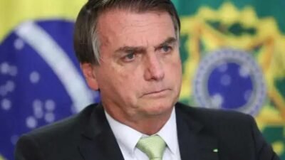 Carlos Bolsonaro informa sobre a grave saúde de Jair Bolsonaro