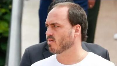 Carlos Bolsonaro reafirma fé na recuperação de Jair Bolsonaro e critica justiça