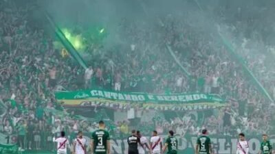 Chapecoense retorna à Série A após 10 anos da tragédia aérea