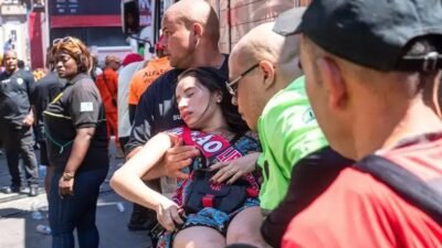 Conflito e festa marcam a comemoração do tetracampeonato da Libertadores