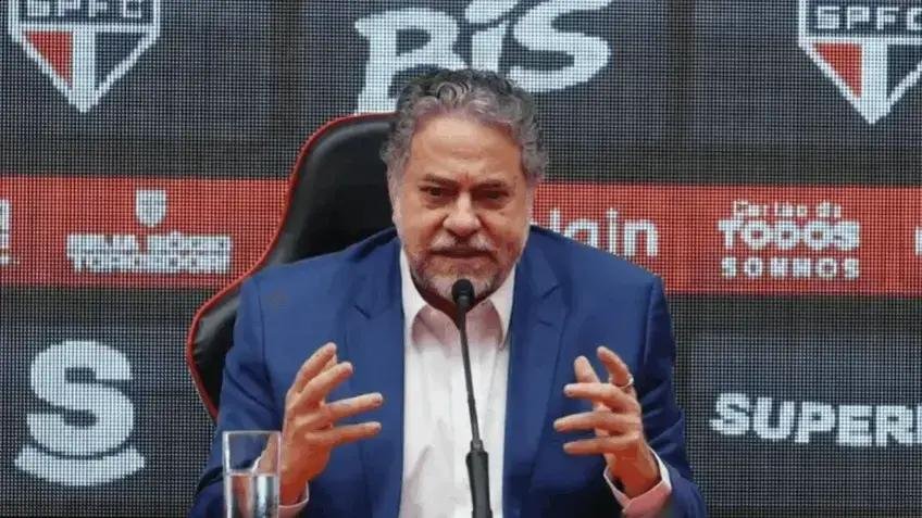 Conselheiros do São Paulo buscam impeachment de Júlio Casares após derrota