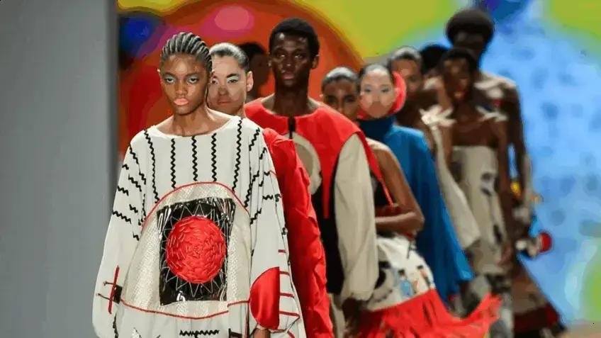 Crescimento no Consumo de Moda no Brasil: Perspectivas 2025