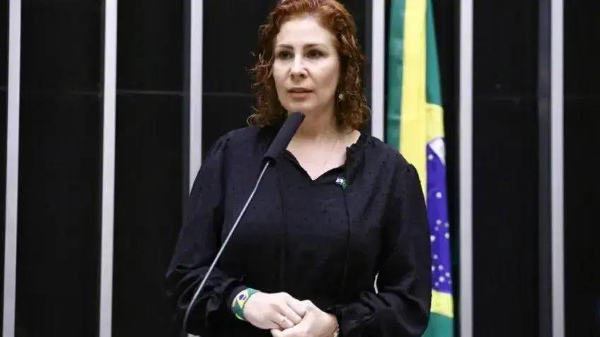 Deputada Carla Zambelli pode perder mandato após decisão do STF