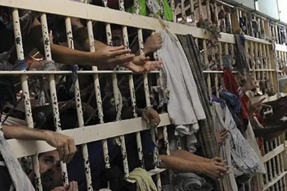 Deputada Rogéria Santos propõe regulamentação de benefícios penais para criminosos sexuais