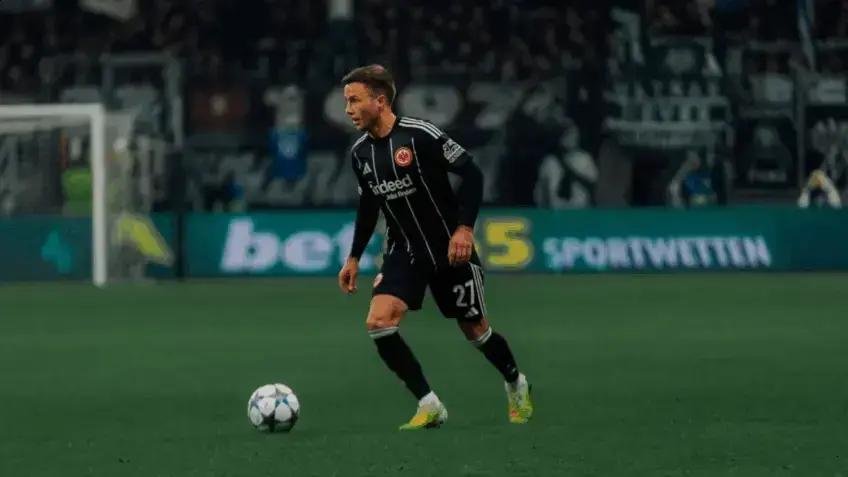 Eintracht Frankfurt alcança liderança em lucro de transferências no futebol