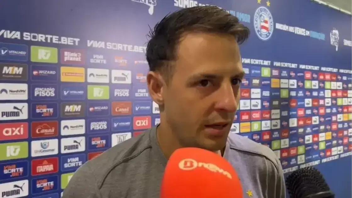 Em fim de contrato, Santiago Arias despista sobre renovação no Bahia