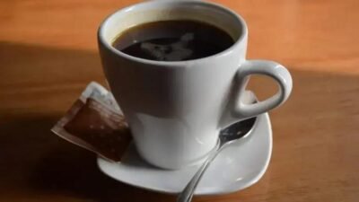 Estudo revela relação entre bebidas quentes e câncer de esôfago