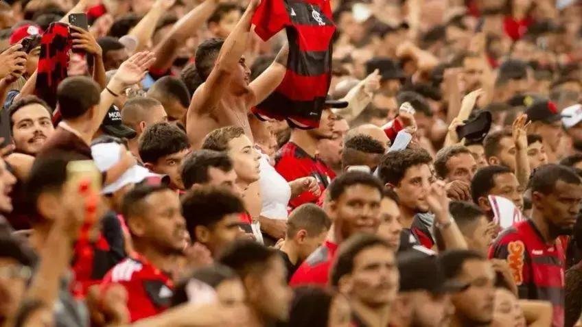 Flamengo quer proibir gramados sintéticos e outras reformas na CBF