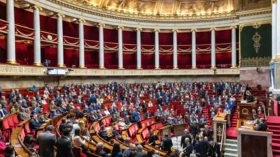 França Suspende Reforma Previdenciária até 2027: O que Isso Significa?