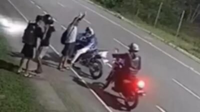 Jovens assaltados por motociclistas em Stella Maris: veja o vídeo