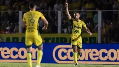 Mirassol surpreende e derrota Palmeiras na 33ª rodada do Brasileiro