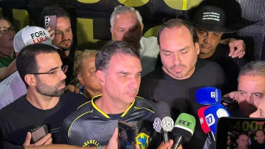 PL justifica prisão de Bolsonaro como intolerância religiosa e busca anistia