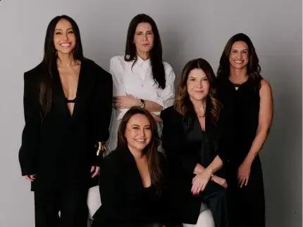 Sabrina e Karina Sato se juntam ao Camarote Nº1 para um Carnaval histórico