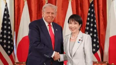 Sanae Takaichi reafirma laços do Japão com os EUA em meio a tensões