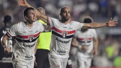 São Paulo vence Vasco e se aproxima do G-7 do Brasileirão