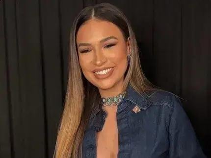 Simone Mendes fala sobre o possível retorno com Simaria em apresentações pontuais