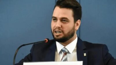 Advogado de Filipe Martins critica prisão e audiencia no STF