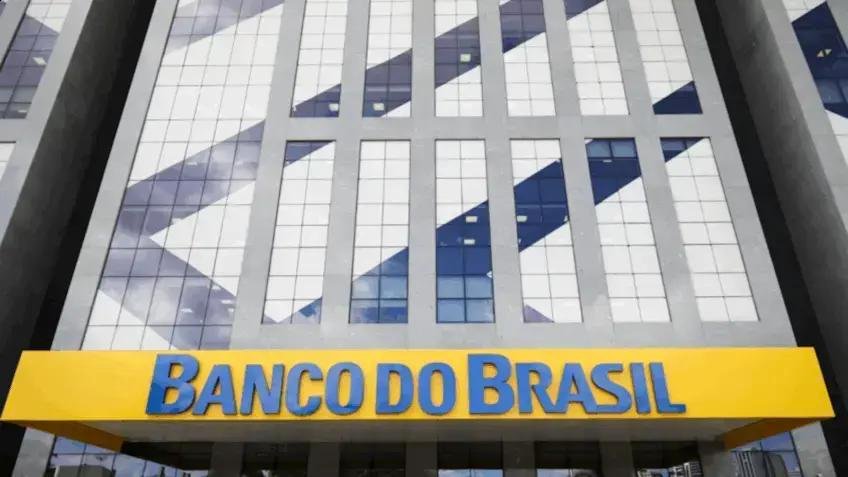 Banco do Brasil sofre multa por coação em mudança de carga horária