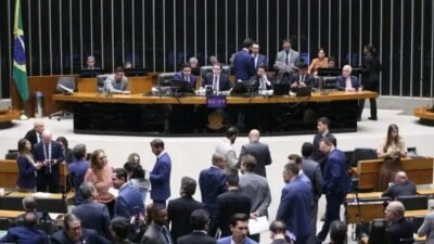 Câmara aprova redução de benefícios fiscais e mudanças na tributação