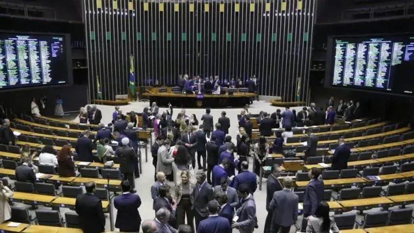 Câmara dos Deputados aprova alíquota de 8,5% para SAFs na reforma tributária