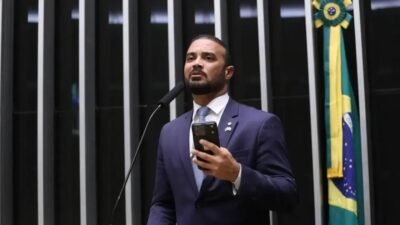 Capitão Alden critica operação da PF contra deputados aliados