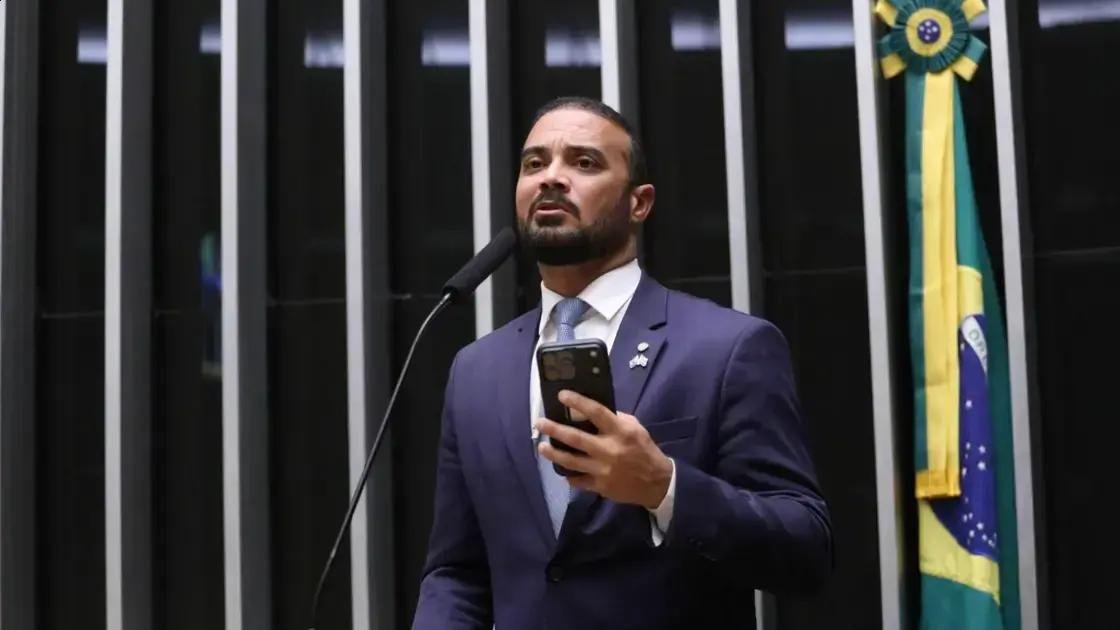 Capitão Alden critica operação da PF contra deputados aliados