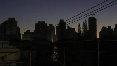 Ciclone extratropical causa caos e falta de energia na Grande São Paulo