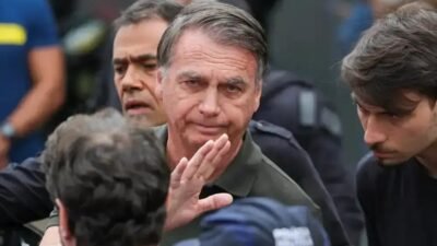 Defesa de Jair Bolsonaro pede urgente autorização para cirurgia