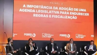 Deputado critica blindagem do STF e defende reformas no judiciário