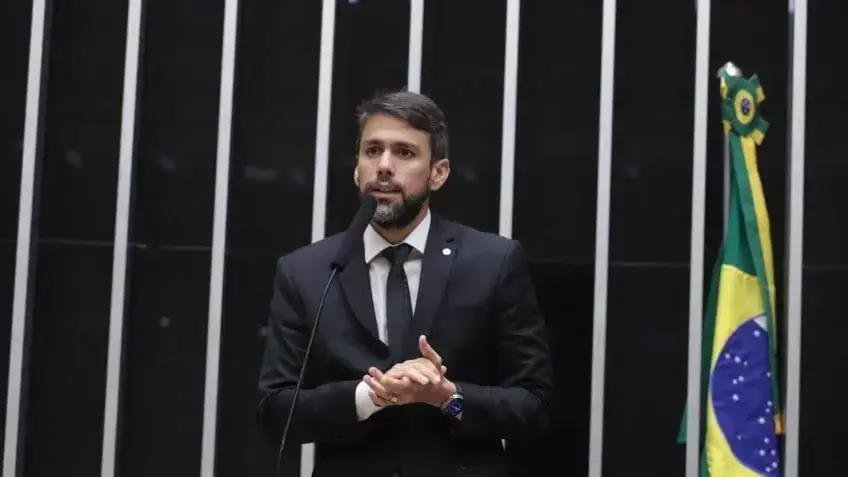 Desdobramentos da pré-candidatura de Flávio Bolsonaro à presidência