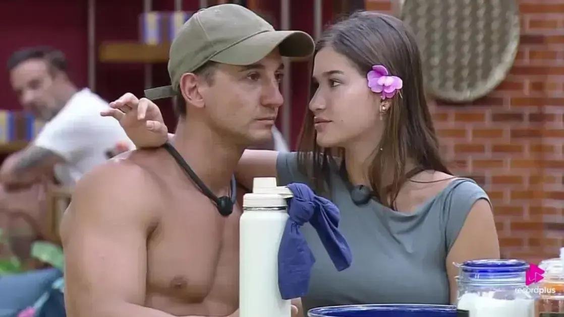 Duda e Mesquita viralizam após banho íntimo em A Fazenda 17