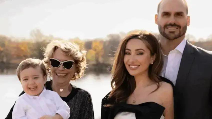 Eduardo Bolsonaro e família compartilham fotos da viagem aos EUA