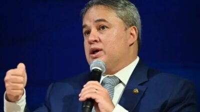 Efraim Filho pode deixar União Brasil por disputa na Paraíba