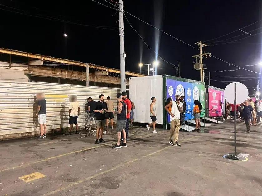 Falta de banheiros gera revolta no Festival Virada Salvador 2025