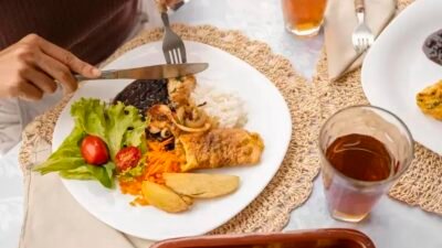 Filho de Wanessa Camargo surpreende ao pagar conta de restaurante