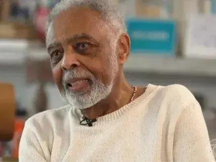 Gilberto Gil é homenageado no Prêmio Multishow 2025 com espetáculo emocionante