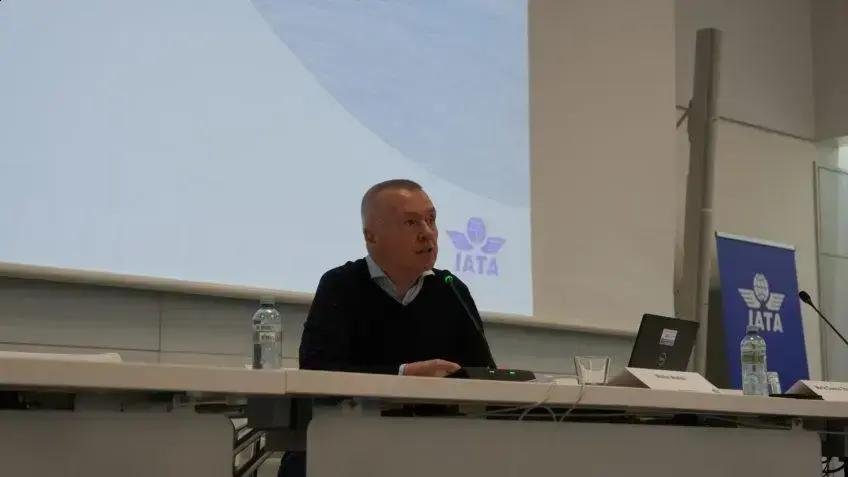 Iata elogia cancelamento da fusão entre GOL e Azul